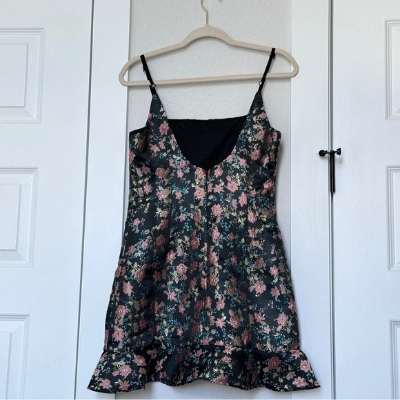 Revolve Superdown Macey Mini Dress Size Black Pink Floral Mini Dress Size M - Picture 8 of 13
